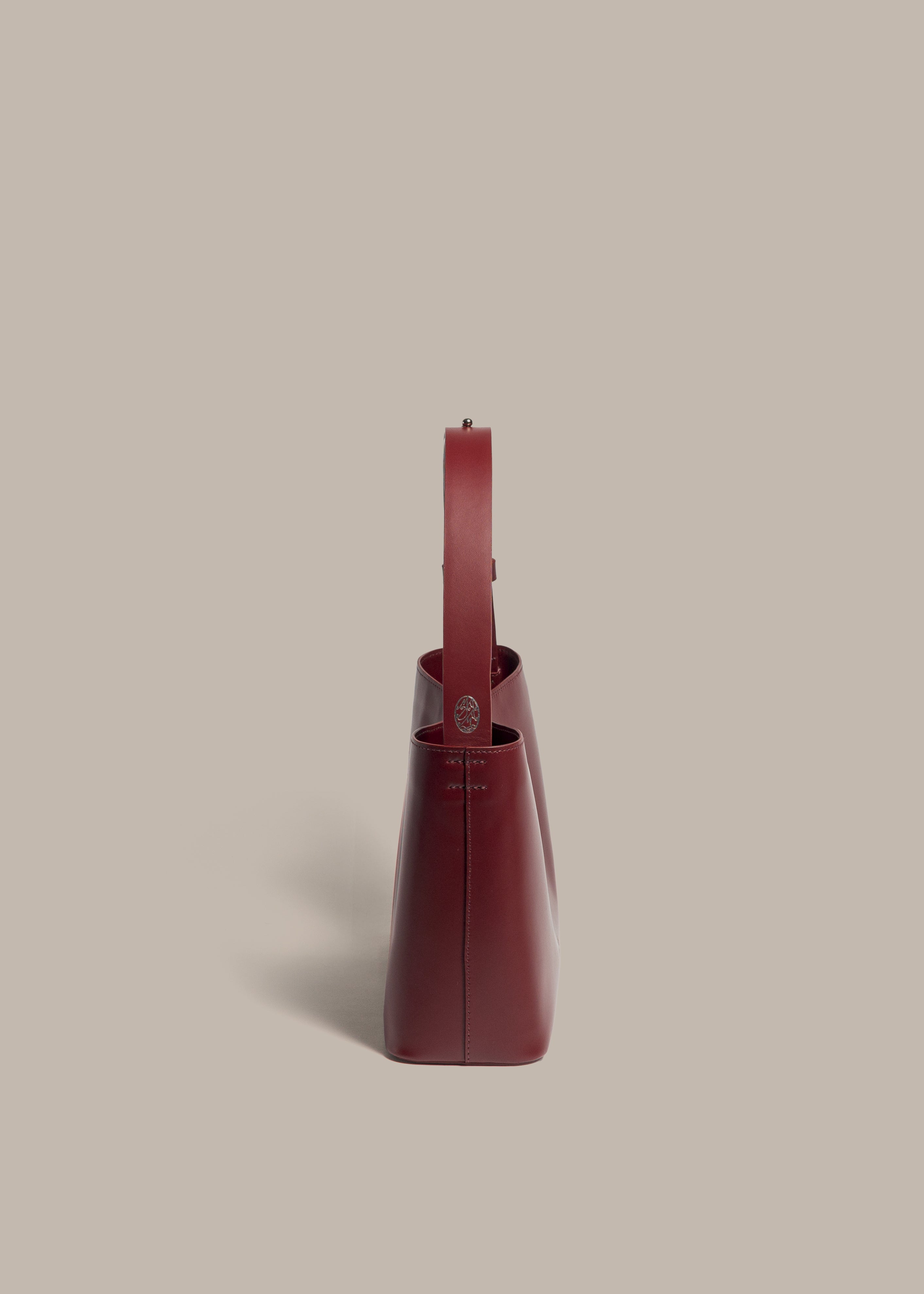 Madam Eloa Escarlata